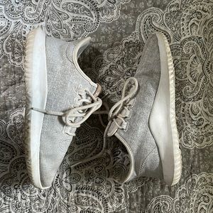 adidas tubular shadows